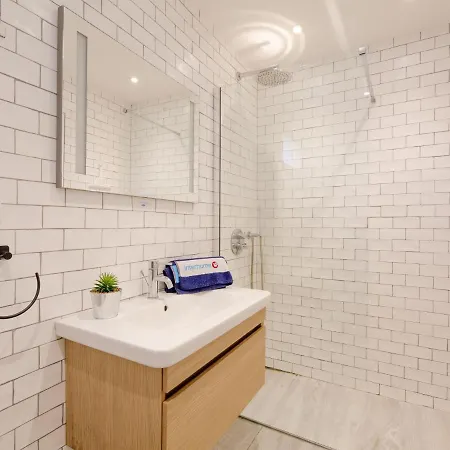 Les Gemeaux By Interhome Сен-Рафаэль