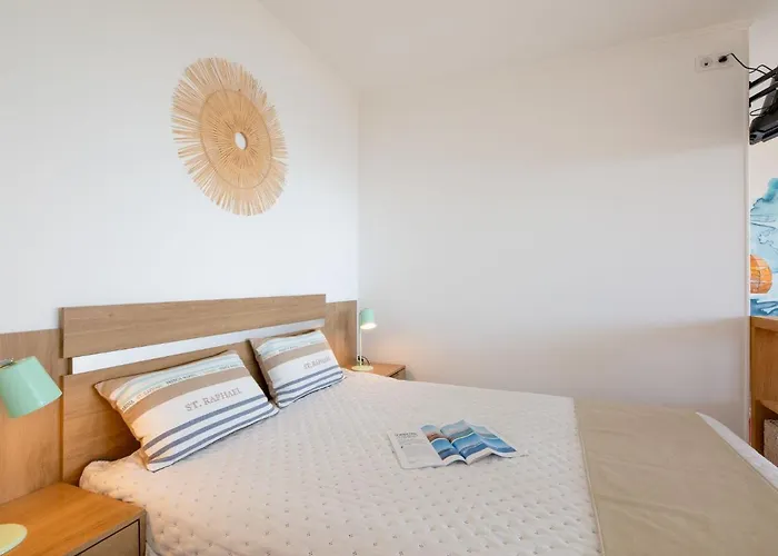 Les Gemeaux By Interhome * Saint-Raphaël