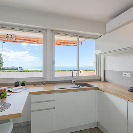 Les Gemeaux By Interhome Saint-Raphaël