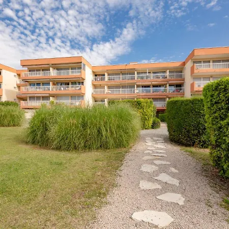 Les Gemeaux By Interhome شقة Saint-Raphaël