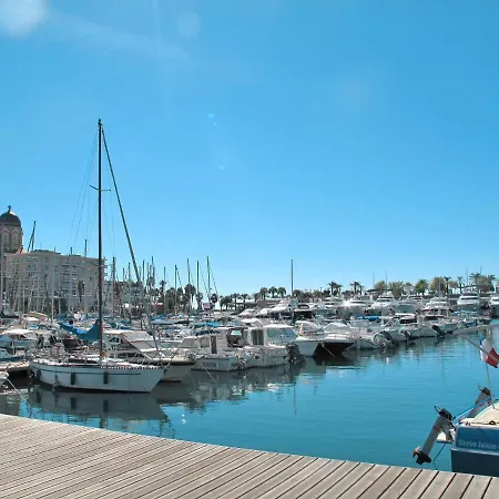 Les Gemeaux By Interhome شقة Saint-Raphaël