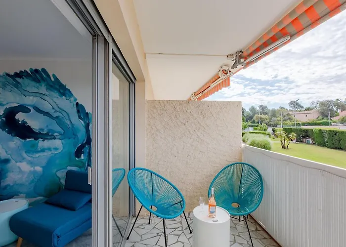 Les Gemeaux By Interhome Saint-Raphaël